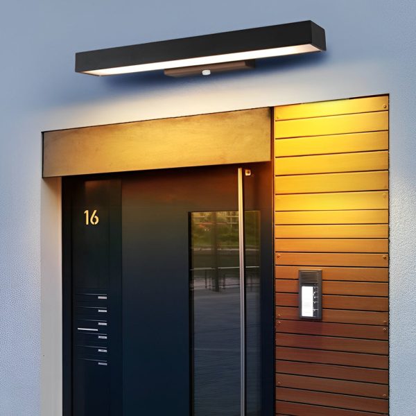 BSLANG8330 Outdoor Motion Sensor Black Rectangle Wall Light - Image 4