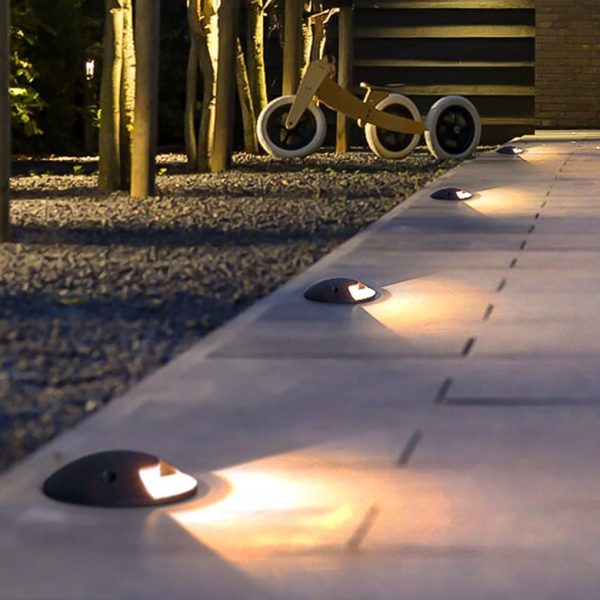 BSLANG8355 Sleek LED Cap Light for Garden Stairs, Deck & Pathways - Image 2