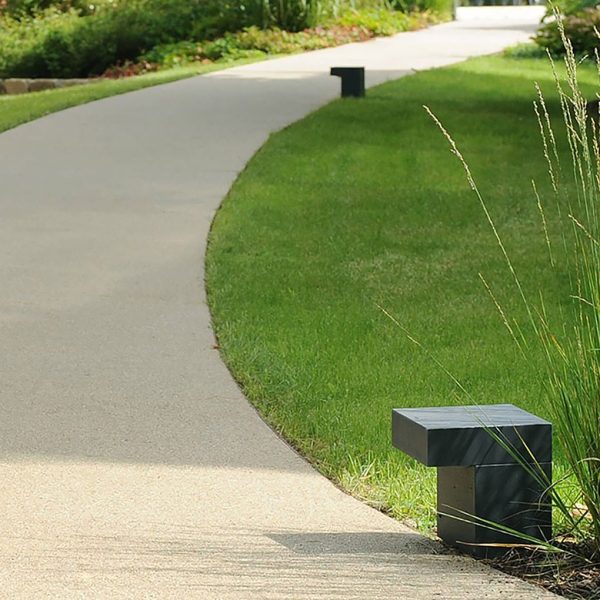 BSLANG8341 Eco-Friendly Modern Outdoor LED Path Lamp in Minimalist Design - Image 4