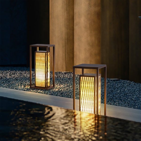 BSLANG8349 Classic Asian Courtyard Rectangular LED Outdoor Light - Image 2